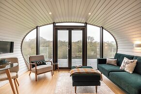 Unique 1 BD Eco-Retreat in Old Chalford