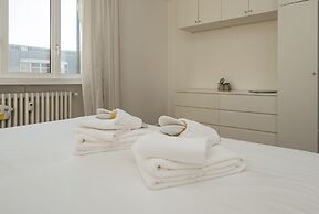 San Siro 3 Bedroom apt With Balcony