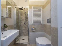 San Siro 3 Bedroom apt With Balcony