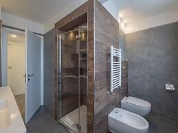 San Siro 3 Bedroom apt With Balcony