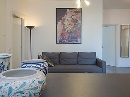 San Siro 3 Bedroom apt With Balcony