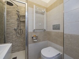 San Siro 3 Bedroom apt With Balcony