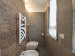 San Siro 3 Bedroom apt With Balcony