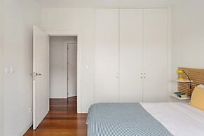 JOIVY Modern flat near Estrela Garden