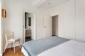 JOIVY Modern flat near Estrela Garden