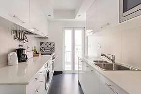 JOIVY Modern flat near Estrela Garden