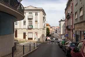 JOIVY Modern flat near Estrela Garden