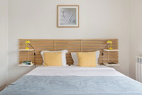 JOIVY Modern flat near Estrela Garden