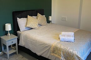 Cosy 3Br House With Fireplace & Private Garden