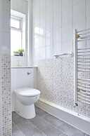 Cosy 3Br House With Fireplace & Private Garden