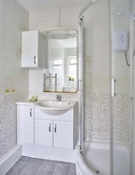 Cosy 3Br House With Fireplace & Private Garden