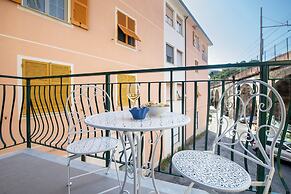 aMoneglia 2 minutes walk to the beach, PVT park