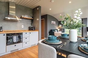 Sustainable 2BD Pod on Old Chalford Farm