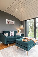 Sustainable 2BD Pod on Old Chalford Farm