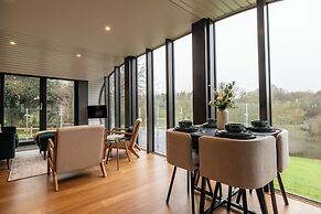 Sustainable 2BD Pod on Old Chalford Farm