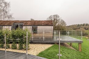 Sustainable 2BD Pod on Old Chalford Farm