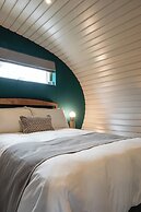 Sustainable 2BD Pod on Old Chalford Farm
