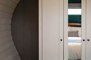 Sustainable 2BD Pod on Old Chalford Farm