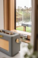 Sustainable 2BD Pod on Old Chalford Farm