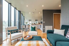 Sustainable 2BD Pod on Old Chalford Farm