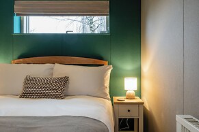 Sustainable 2BD Pod on Old Chalford Farm