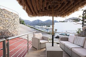 Akrogiali Apartments by Checkin