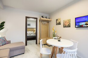 Akrogiali Apartments