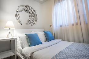 Le Mar Luxury Apartments by Checkin