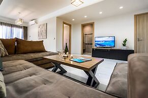 Le Mar Luxury Apartments by Checkin