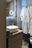 Le Mar Luxury Apartments by Checkin