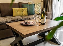 Le Mar Luxury Apartments by Checkin