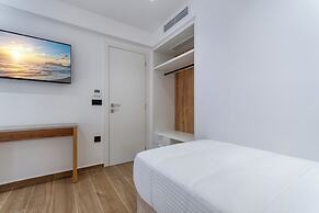 Le Mar Luxury Apartments by Checkin