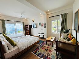 The Ridge House - A Villa Community