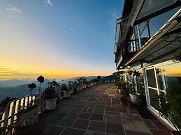 The Ridge House - A Villa Community