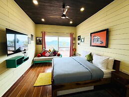 The Ridge House - A Villa Community