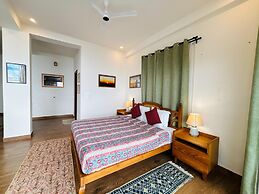 The Ridge House - A Villa Community