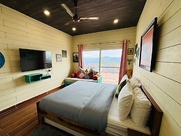 The Ridge House - A Villa Community