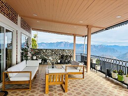 The Ridge House - A Villa Community