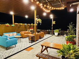 The Ridge House - A Villa Community