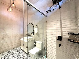 The Ridge House - A Villa Community