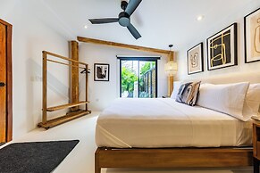 Wanderust Suites