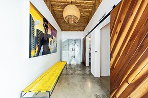 Wanderust Suites