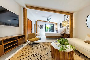 Wanderust Suites