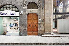 Regina House by MMega