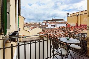 Regina House by MMega