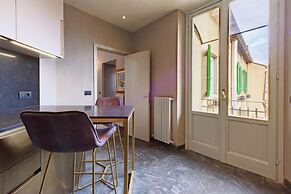 Regina House by MMega