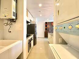 w Impeccable 2BR w Charming Balcony in CTG