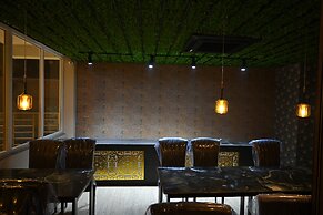 HOTEL M PLAZA MANDARMANI
