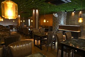 HOTEL M PLAZA MANDARMANI