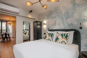 Montmartre Paris Suite